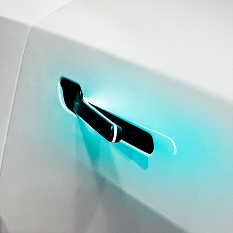 Model Y Automatic and Illuminated Door Handle